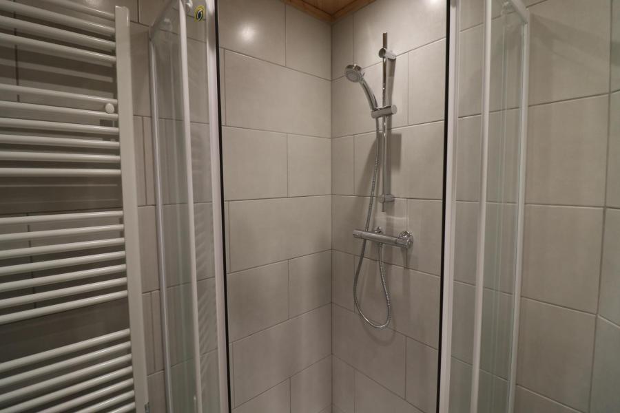 Holiday in mountain resort Studio mezzanine 4 people (100) - Résidence Curling B Tour - Tignes - Shower room