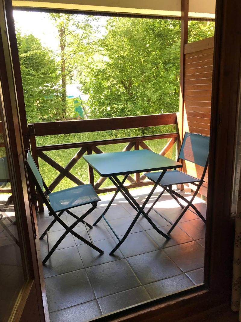 Rent in ski resort Studio sleeping corner 4 people (323) - Résidence Cybèle BAT4 - Brides Les Bains - Summer outside