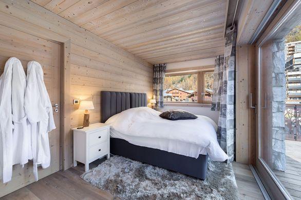 Holiday in mountain resort 3 room duplex apartment 4 people (3) - Résidence Cygnaski - Val d'Isère - Bedroom