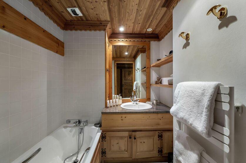 Holiday in mountain resort 5 room apartment 12 people (DANAIDES) - Résidence Danaïdes du Praz - Val d'Isère - Bathroom