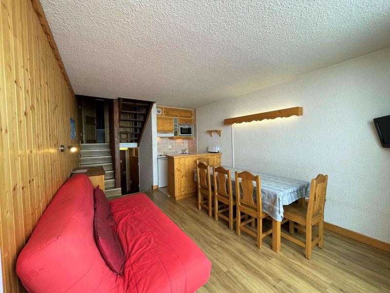 Urlaub in den Bergen 3-Zimmer-Appartment für 8 Personen (628) - Résidence Danchet - Les Menuires - Wohnzimmer
