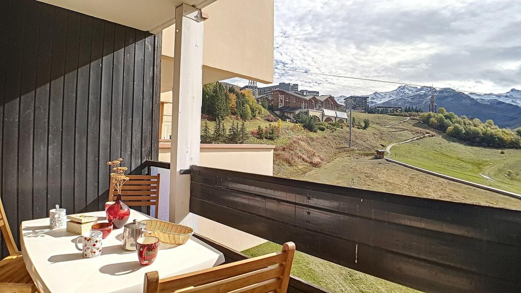 Rent in ski resort Studio 3 people (405) - Résidence de Caron - Les Menuires - Summer outside
