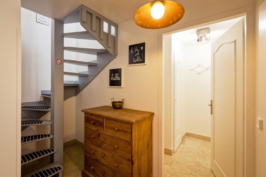 Vakantie in de bergen Appartement duplex 3 kamers 8 personen - Résidence de la Poste - Brides Les Bains - Hal