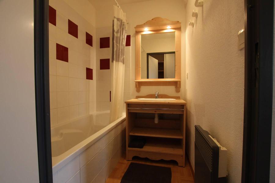 Vacances en montagne Appartement 2 pièces coin montagne 6 personnes (D25) - Résidence des Gentianes - Puy-Saint-Vincent - Salle de bain