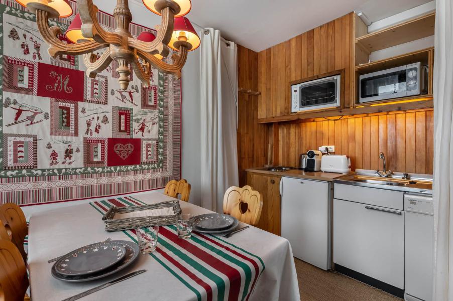 Holiday in mountain resort 2 room apartment 5 people (B112) - Résidence Domaine de  l'Ariondaz - Courchevel - Kitchen