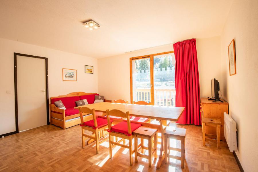 Urlaub in den Bergen 3-Zimmer-Appartment für 8 Personen (65) - Résidence du Cheval Blanc - Valfréjus - Wohnzimmer