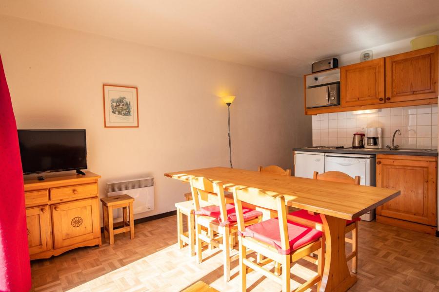 Vacances en montagne Appartement 3 pièces 8 personnes (65) - Résidence du Cheval Blanc - Valfréjus - Séjour