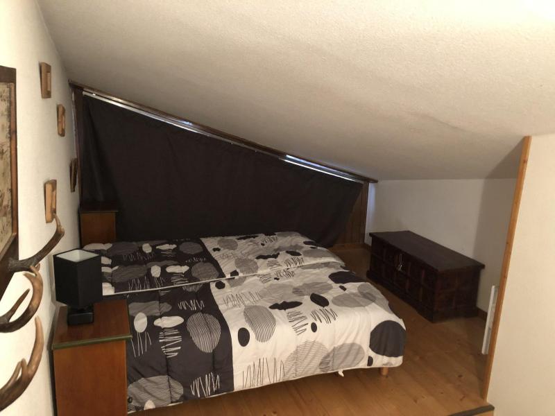 Holiday in mountain resort 2 room duplex apartment 6 people (684) - Résidence du Silveralp - Val Thorens - Bedroom