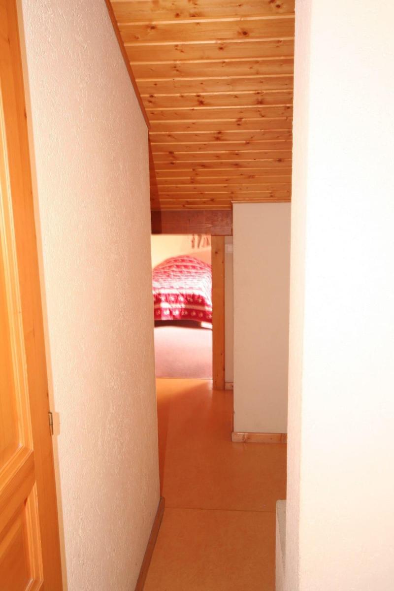 Vacances en montagne Appartement duplex 5 pièces 10 personnes (5) - Résidence Echo des Montagnes - Châtel - Couloir