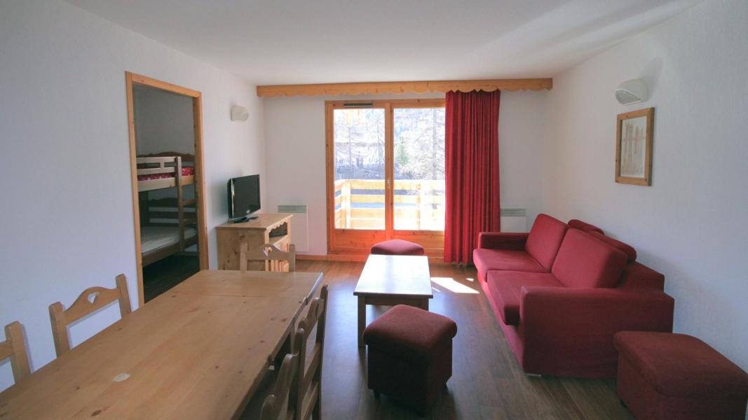 Vacances en montagne Appartement 2 pièces 6 personnes (U003) - Résidence Ecrin des Neiges - Vars - Table