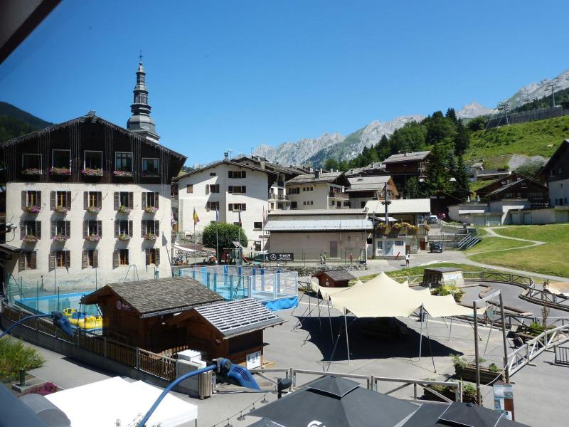 Vacances en montagne Résidence Flomatines - La Clusaz - Extérieur été