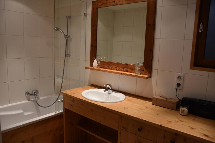Holiday in mountain resort 3 room apartment 6 people (BRUYERE) - Résidence Flor'Alpes - Champagny-en-Vanoise