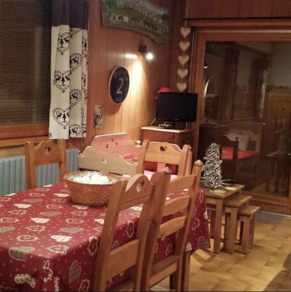 Holiday in mountain resort 3 room apartment 6 people - Résidence Florière - Les Gets - Accommodation