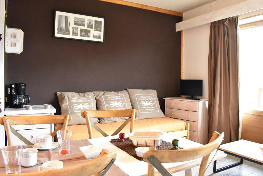 Holiday in mountain resort Studio 4 people (25H) - Résidence Frasse - Méribel - Living room