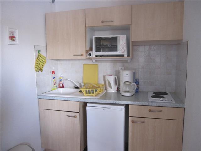 Holiday in mountain resort 2 room apartment 6 people (B26) - Résidence Gardette - Réallon - Kitchenette