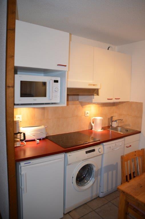 Holiday in mountain resort 2 room apartment 4 people (A7) - Résidence Gentianes - Saint Martin de Belleville - Kitchen