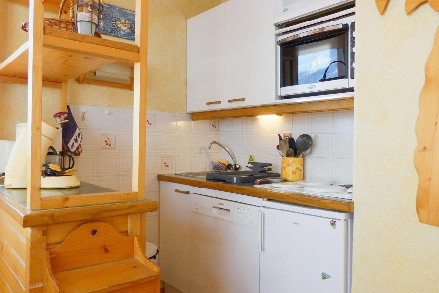 Vacaciones en montaña Apartamento dúplex 3 piezas 6 personas (019) - Résidence Gentianes - Méribel-Mottaret - Kitchenette