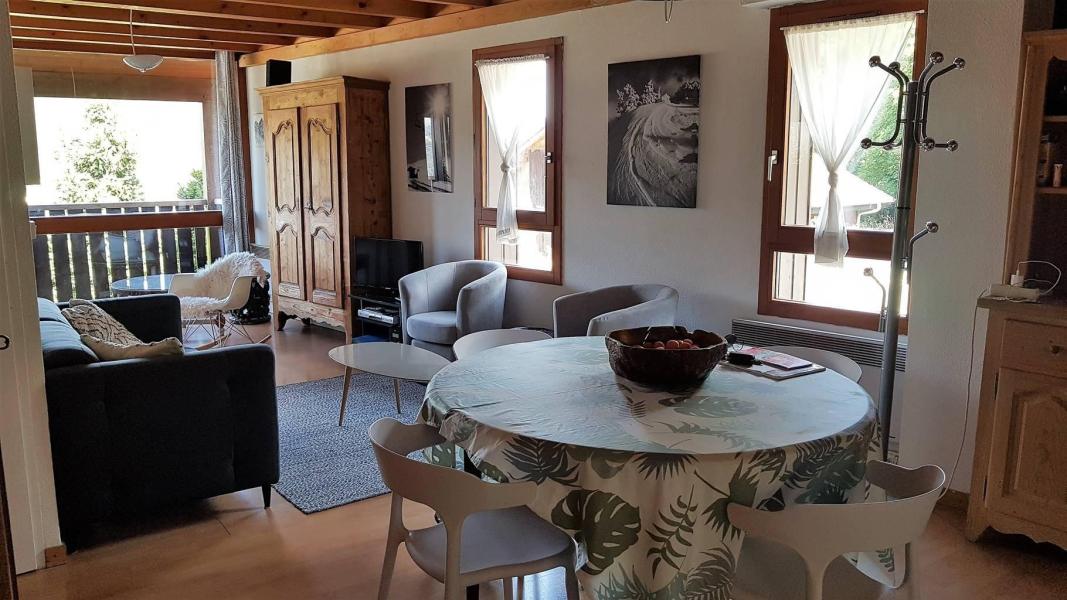 Holiday in mountain resort 5 room triplex apartment 8 people - Résidence Golf - Les Gets - Living room