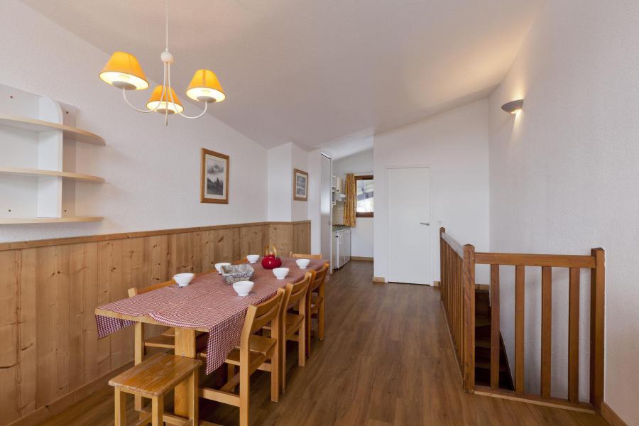 Holiday in mountain resort 4 room duplex apartment 9 people (1112) - Résidence Grand Bois - La Tania - Living room
