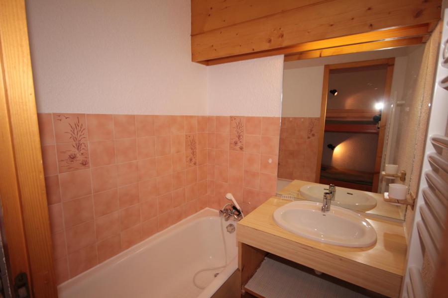 Vacances en montagne Studio coin montagne 5 personnes (1112) - Résidence Grand Mont 1 - Les Saisies - Salle de bain