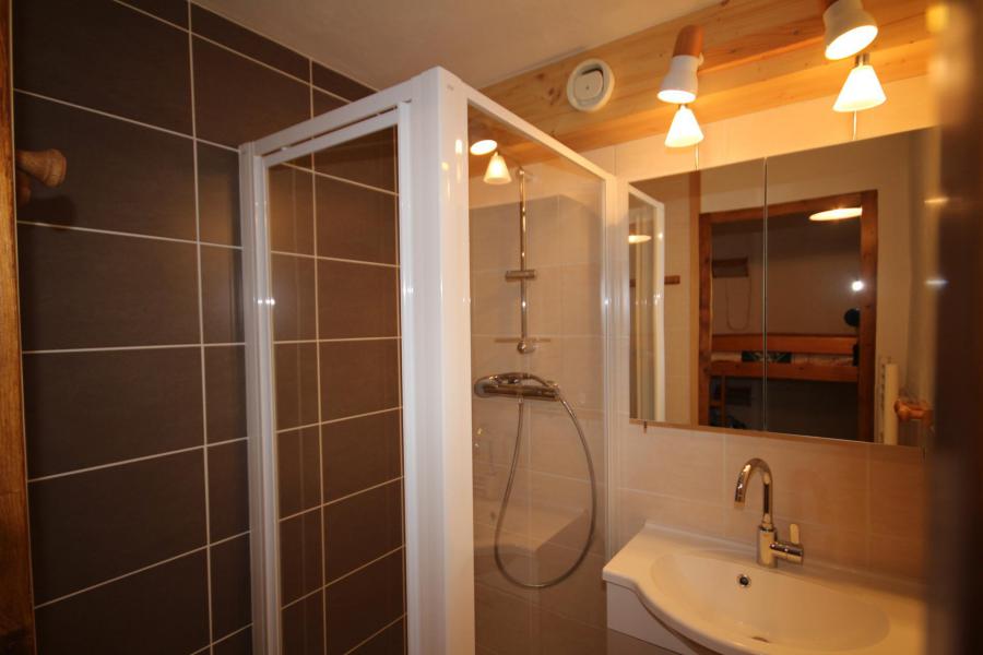 Vacanze in montagna Studio con alcova per 4 persone (1110) - Résidence Grand Mont 1 - Les Saisies - Bagno con doccia