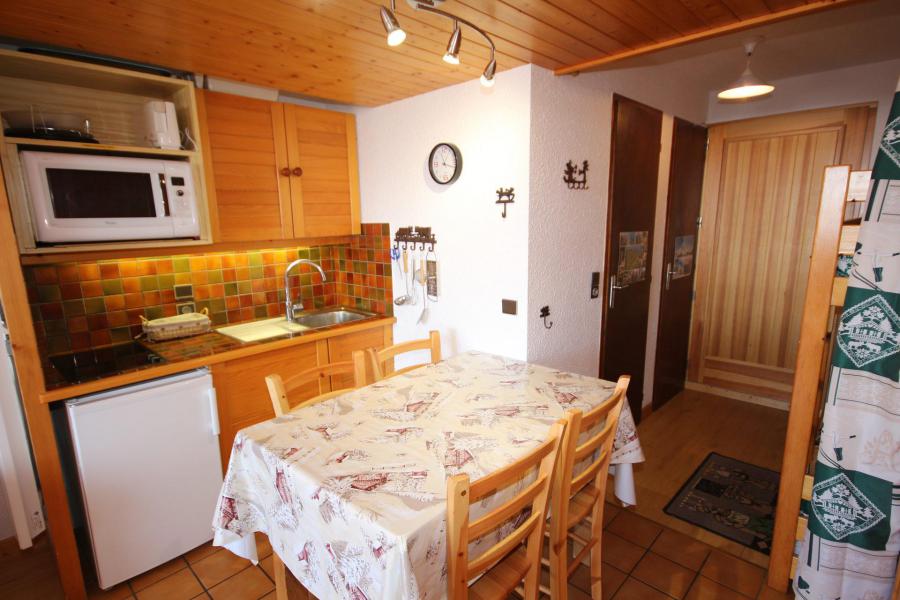 Vacanze in montagna Studio con alcova per 4 persone (1110) - Résidence Grand Mont 1 - Les Saisies - Cucinino