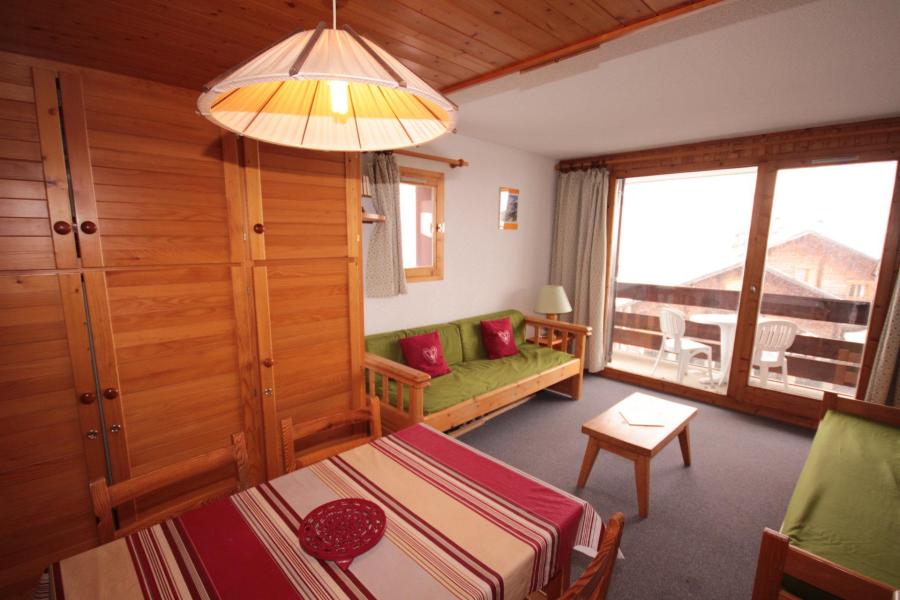 Urlaub in den Bergen Studio Schlafnische 5 Personen (1112) - Résidence Grand Mont 1 - Les Saisies - Wohnzimmer