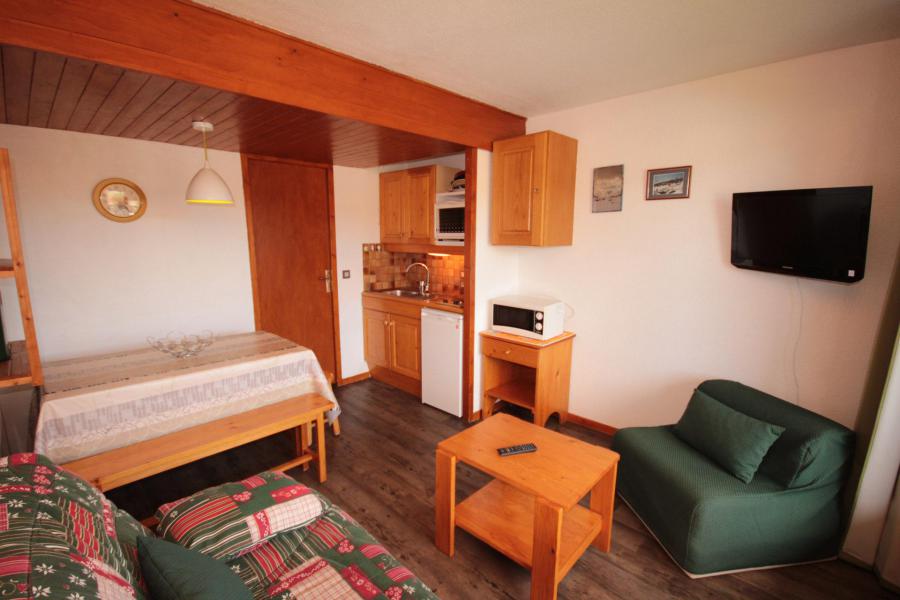 Holiday in mountain resort Studio cabin 4 people (2215) - Résidence Grand Mont 2 - Les Saisies - Accommodation