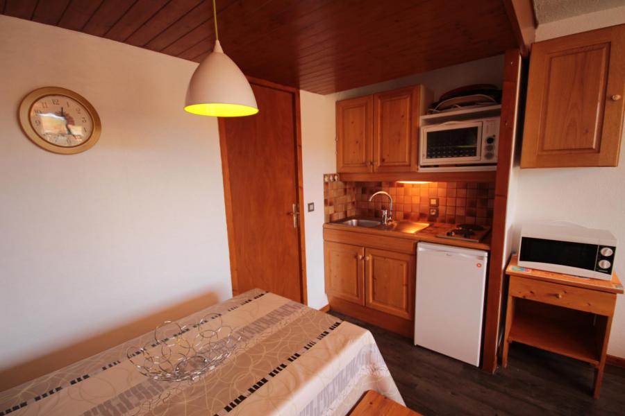 Vakantie in de bergen Studio cabine 4 personen (2215) - Résidence Grand Mont 2 - Les Saisies - Woonkamer