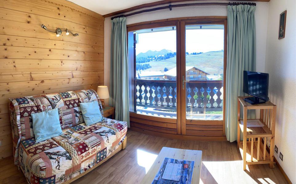 Holiday in mountain resort Studio sleeping corner 4 people (2211) - Résidence Grand Mont 2 - Les Saisies - Living room