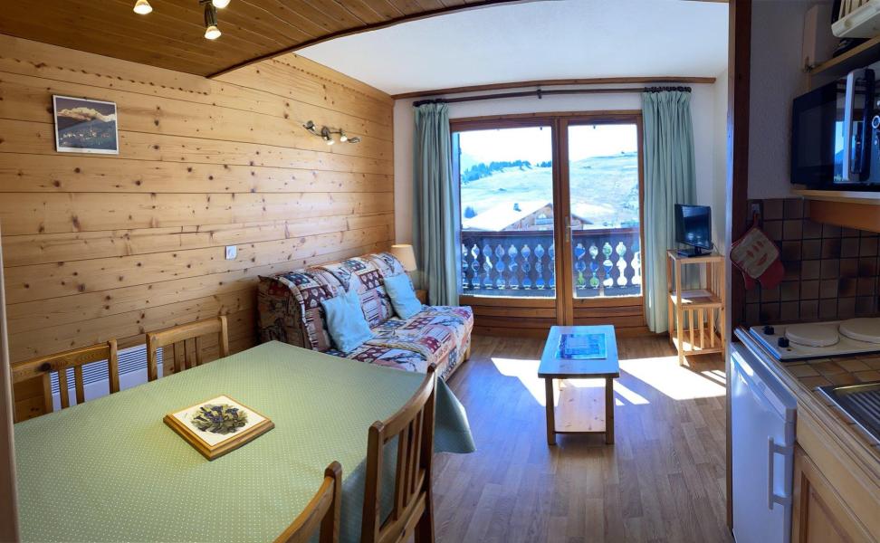 Holiday in mountain resort Studio sleeping corner 4 people (2211) - Résidence Grand Mont 2 - Les Saisies - Living room