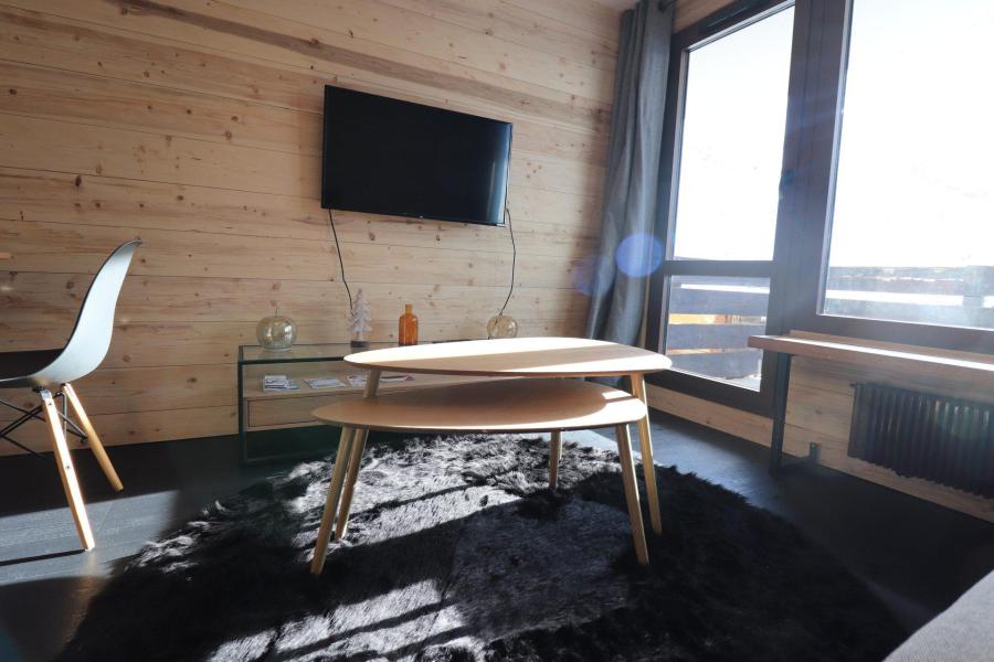 Holiday in mountain resort Studio sleeping corner 4 people (31) - Résidence Grand Tichot A - Tignes - Living room