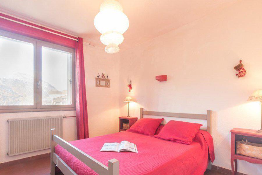 Holiday in mountain resort 3 room apartment 8 people (0110) - Résidence Granon - Serre Chevalier - Accommodation