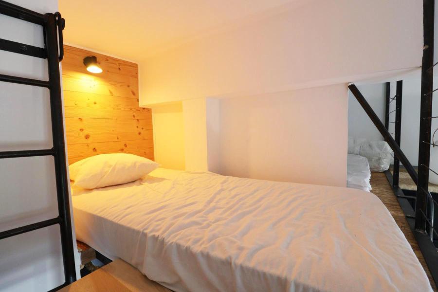 Vacaciones en montaña Estudio mezzanine para 4 personas (R07) - Résidence Grizzli - Les Gets - Cabina