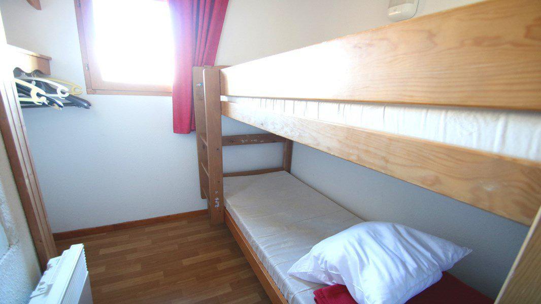 Holiday in mountain resort 4 room apartment 6 people (B112) - Résidence Hameau des Ecrins - Puy-Saint-Vincent - Bunk beds