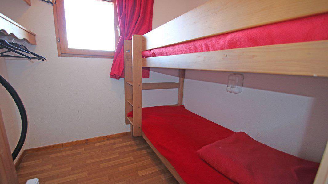 Holiday in mountain resort 4 room apartment 6 people (C112) - Résidence Hameau des Ecrins - Puy-Saint-Vincent - Accommodation
