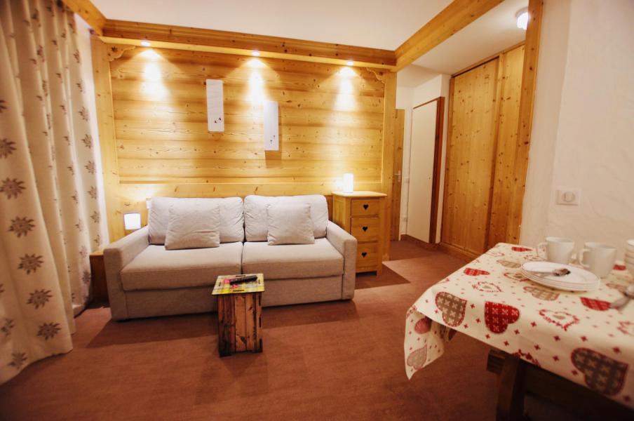 Urlaub in den Bergen 2-Zimmer-Appartment für 4 Personen (1215) - Résidence Hameau du Borsat - Tignes - Wohnzimmer