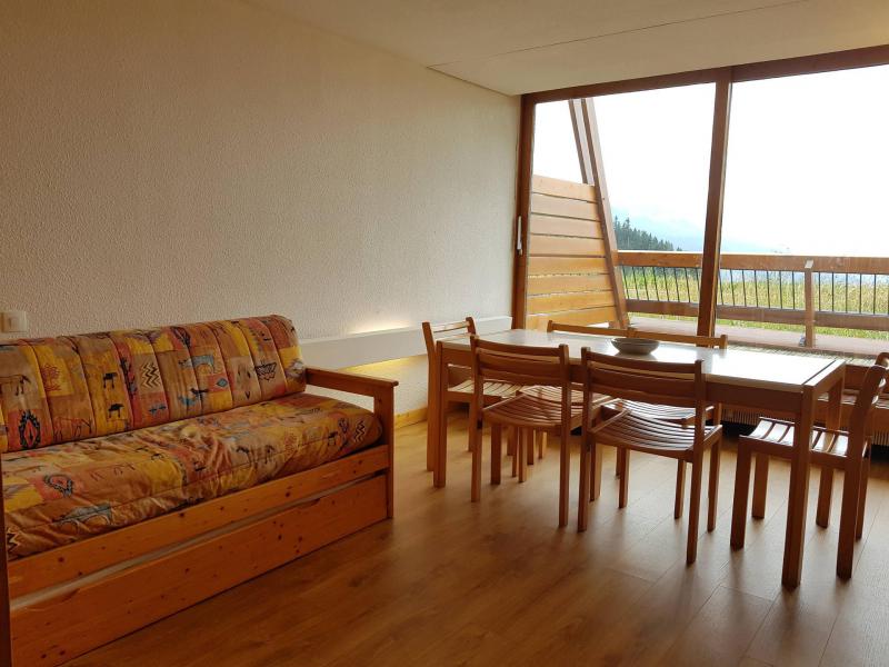 Holiday in mountain resort Studio sleeping corner 5 people (13R) - Résidence Haut de l'Adret - Les Arcs - Living room