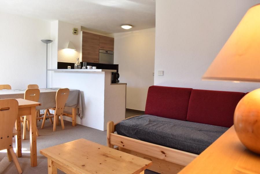 Urlaub in den Bergen 3-Zimmer-Appartment für 5 Personen (25) - Résidence Hauts de Chantemouche - Méribel - Wohnzimmer