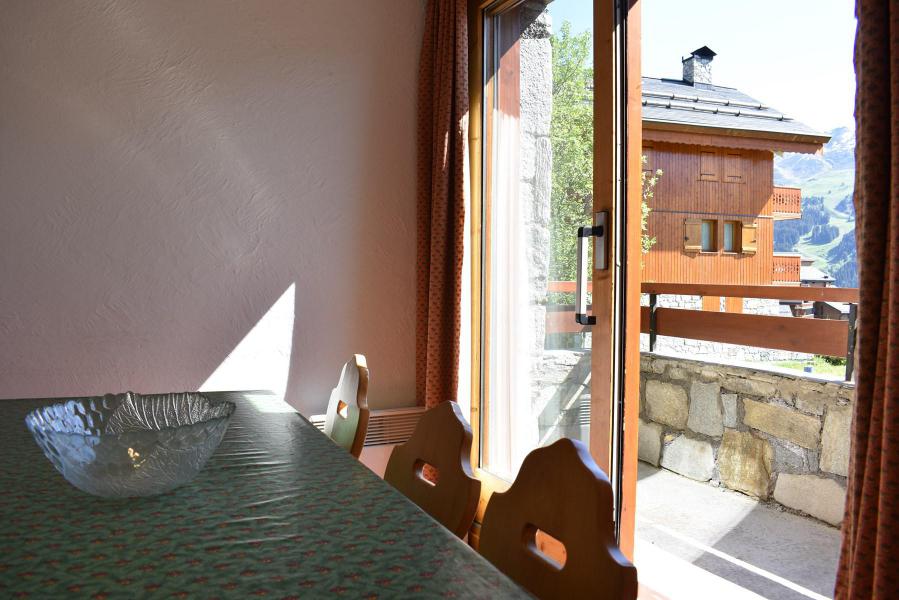 Vacances en montagne Appartement duplex 5 pièces 8 personnes (24) - Résidence Hauts de Chantemouche - Méribel - Séjour