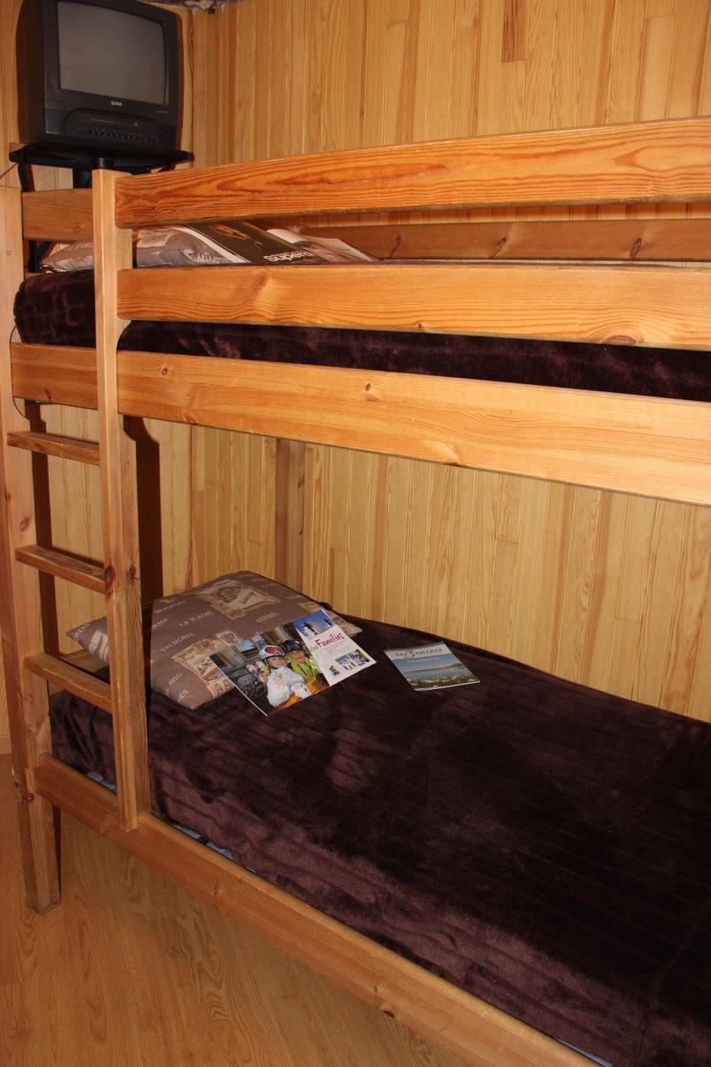 Urlaub in den Bergen 3-Zimmer-Holzhütte für 6 Personen (B22) - Résidence Hauts de Chavière - Val Thorens - Schlafzimmer