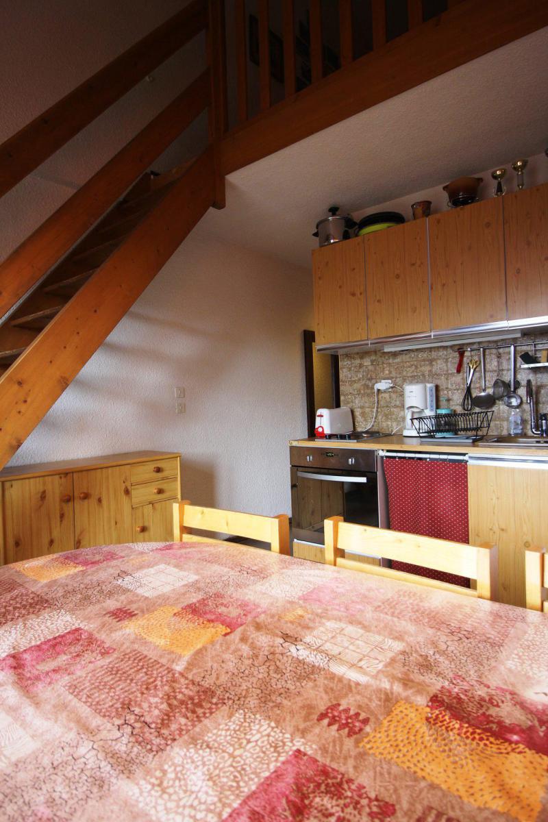 Holiday in mountain resort 4 room duplex apartment 6 people (041) - Résidence Iris - Auris en Oisans - Living room