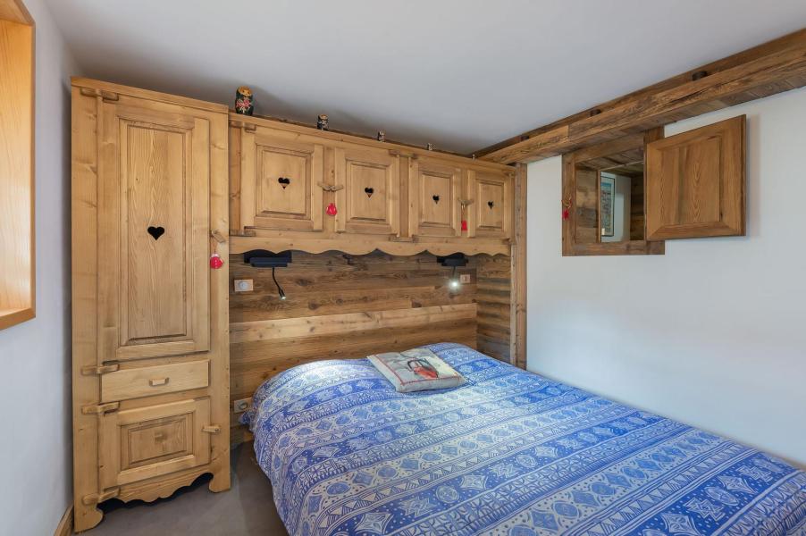 Holiday in mountain resort 4 room apartment cabin 6 people (A11) - Résidence Isard - Courchevel - Bedroom