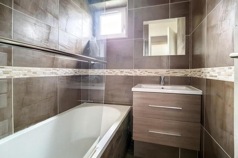 Urlaub in den Bergen 4 Zimmer Maisonettewohnung für 8 Personen (21) - Résidence Jettay - Les Menuires - Badezimmer