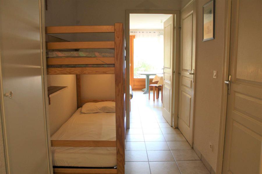 Vacaciones en montaña Apartamento cabina 2 piezas para 6 personas (2) - Résidence l'Aiglon - Vars - Camas literas