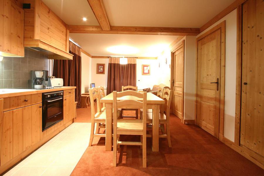 Holiday in mountain resort 2 room apartment sleeping corner 4 people - Résidence l'Alba - Les 2 Alpes - Dining area