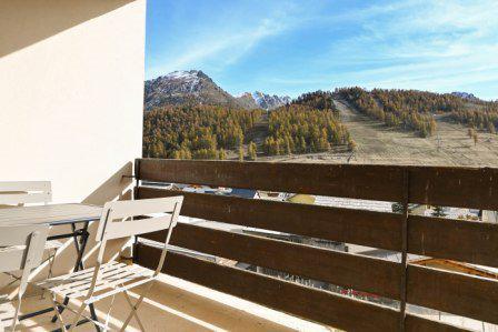 Vacaciones en montaña Apartamento 3 piezas para 8 personas - Résidence l'Alpet - Montgenèvre - Balcón