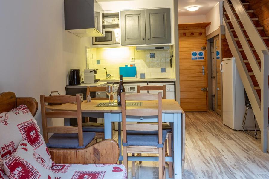 Vacances en montagne Appartement duplex 3 pièces 6 personnes (E01) - Résidence l'Alpinéa - Méribel-Mottaret - Séjour