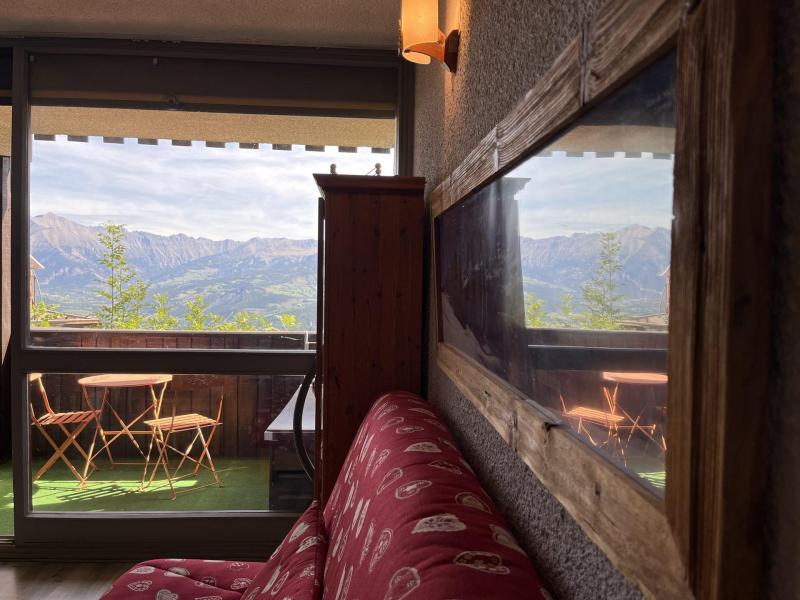 Holiday in mountain resort Studio sleeping corner 4 people (105) - Résidence l'Arribau - Pra Loup - Living room
