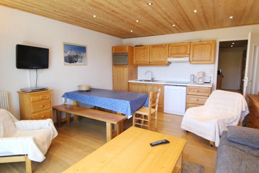 Holiday in mountain resort 2 room apartment sleeping corner 6 people (G2) - Résidence l'Azur - Alpe d'Huez - Living room